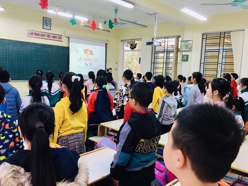  Học sinh trường tiểu học TT Trâu Quỳ háo hức quay trở lại trường sau thời gian dài nghỉ dịch